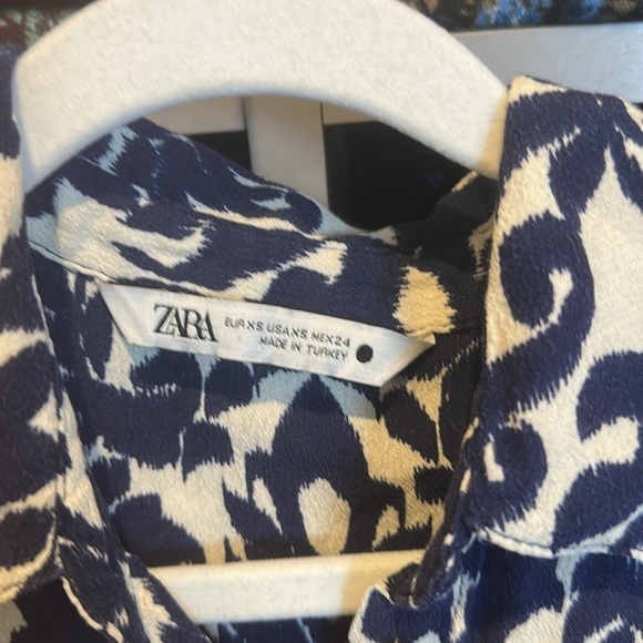 Zara navy/white print long sleeve button front closure midi dress size XS - Picture 2 of 3